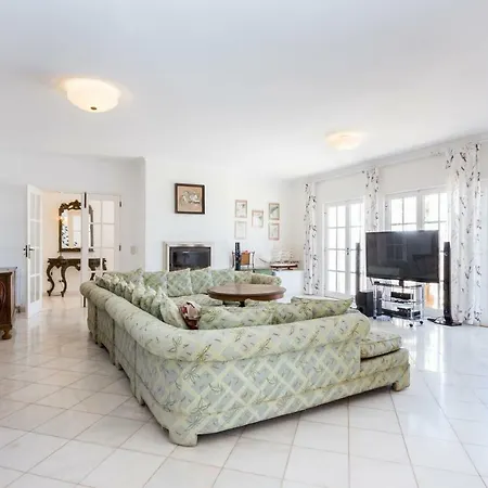 Top Cliff Villa With Ocean View And Private Pool Up To 18 Guests * Burgau