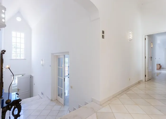 Vila Cliff With Ocean View And Private Pool Up To 18 Guests *