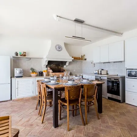 Top Cliff Villa With Ocean View And Private Pool Up To 18 Guests *