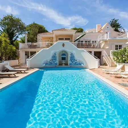 Cliff With Ocean View And Pool At Stunning Cliffs Villa Burgau